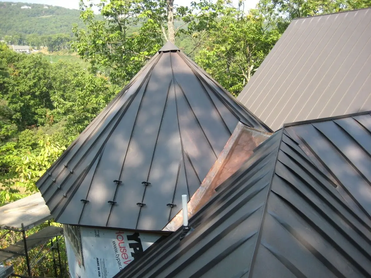 Professional Gutter Cleaning by Craftsman Roofing in Edgemont
